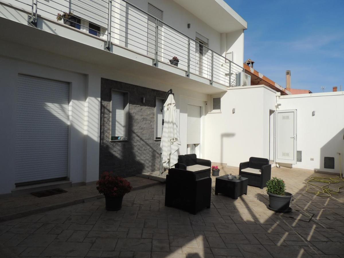 Il Colle Del Barone Acomodação com café da manhã Capoterra Exterior foto